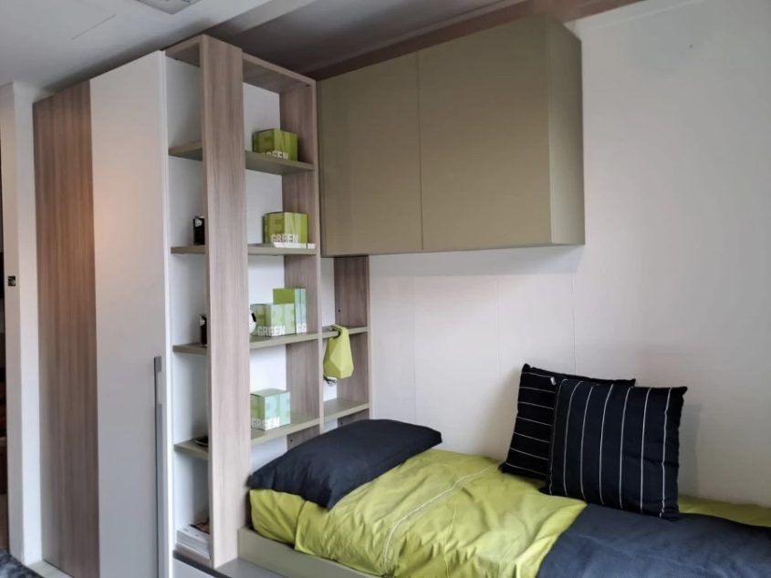 centro_delle_camerette_cameretta-con-cabina-armadio-ferri-mobili-4